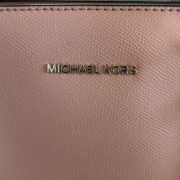 Michael Michael Kors Voyager Fawn Tote Leather - Picture 2 of 16